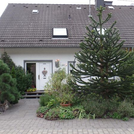 Querbach Appartement Burgen  Buitenkant foto