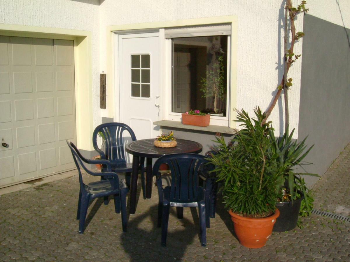 Querbach Appartement Burgen  Buitenkant foto